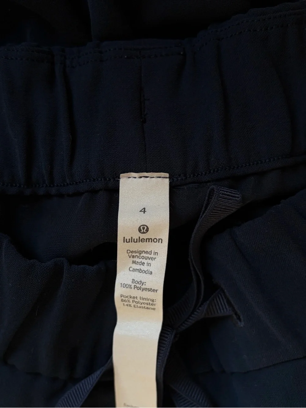 Lululemon On The Fly Pants - Navy